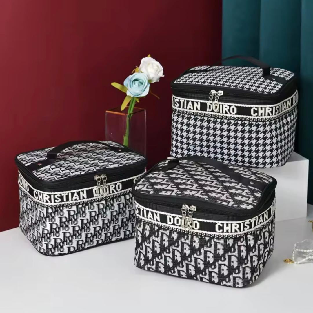 Charn Kosmetik Tasche